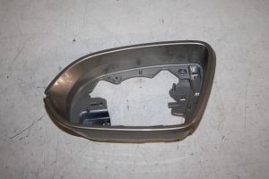 17808118 – 4H0857239Z1Y – Außenspiegel links