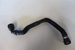 17791487 – 8R0121109J – Kühlerschlauch