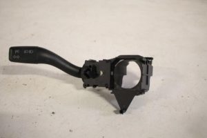 17831106 – 8E0953513A4PK – Steering column stalk