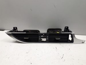 18686256 – 4G2820951J6PS – Luchtrooster Dashboard
