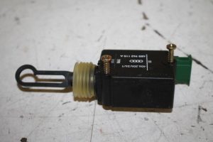 17810667 – 4B5962115A – Slotmechaniek Achterklep