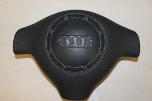 17787886 – 8L0880201J – Airbag links (Stuur)
