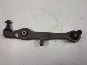 18885724 – 8E0407151M – Draagarm links-voor