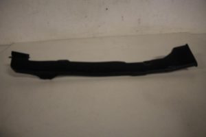 17817712 – 4M0819726B – Luchtgeleider