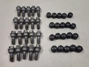 20986585 – 4M0601173E, 8R0601295 – Set of wheel bolts