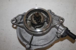 17806496 – 057145100AG – Vacuumpomp (Diesel)