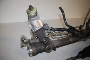 17802972 – 8T2422065R – Steering box