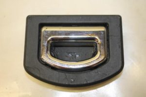 17797367 – 1J0864203B6PS – Bevestigingsoog vloer