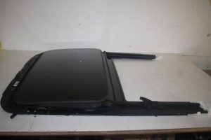 17804112 – 8K5877049A – Panoramadak