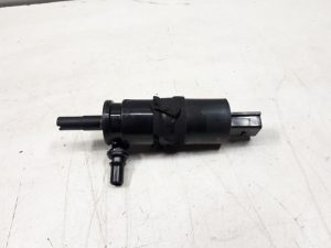 21366939 – 6R0955681 – Headlight washer pump