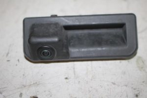 17813919 – 8W8827566A – Reversing camera