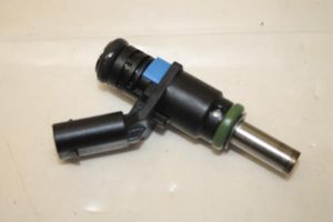 17800437 – 06E906031 – Injector (benzine injectie)