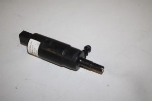 17825716 – 1J0955681 – Scheibensprüherpumpe vorne