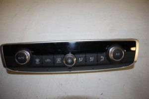 17820672 – 8V0820043CIMJ – Climatronic Panel