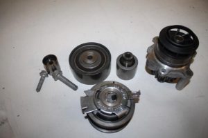 17828193 – 038121019E – Distributieset