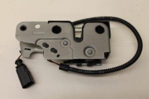 17795290 – 1T1823509 – Slotmechaniek Motorkap