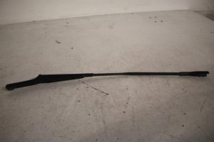 17806253 – 4G1955408C1P9 – Front wiper arm