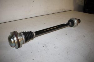 17831862 – 8R0501203C – Antriebswelle links hinten