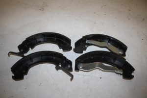 17821489 – 701698525B – Bremsklotz hinten