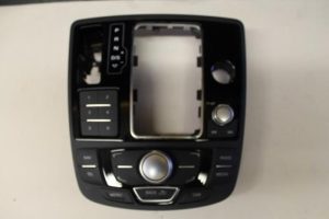 17793385 – 4G1919610B – Regelunit Multi Media