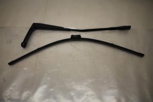 17800738 – 4G1955407C1P9 – Scheibenwischerarm vorne