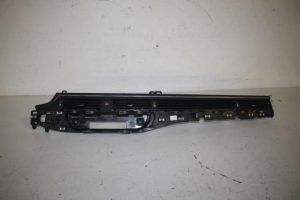 17809582 – 8W1820902E6PS – Luchtrooster Dashboard