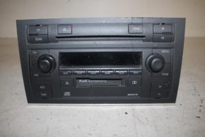 17806997 – 8E0035195C – Radio