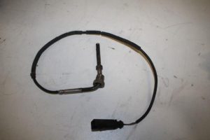 17828141 – 038906088D – Exhaust heat sensor