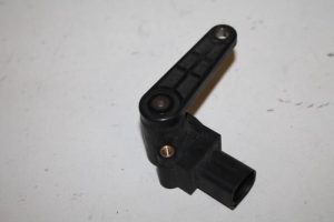 17802973 – 1T0907503A – Xenon height adjustment