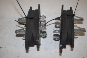 17805831 – 8R0698151F – Bremsklotz vorne