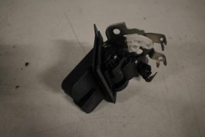 17820670 – 8R0827505 – Tailgate lock mechanism
