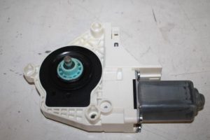 17803608 – 8K0959802B – Raammotor Portier
