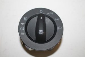 17802782 – 4F2941531D5PR – Light switch