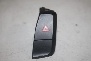 17804124 – 8K2941509AV10 – Paniekverlichtings Schakelaar