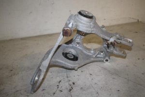 17825367 – 8R0505431F – Fusee links-achter