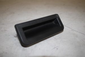 17821101 – 6V0827566 – Handgreep Achterklep