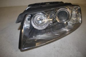 17819379 – 4E0941003R – Headlight, left