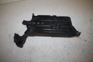 17811644 – 5Q0915331J – Accubak