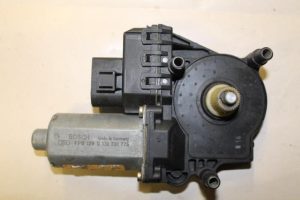 17787051 – 4B0959801E – Door window motor