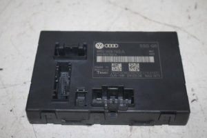 17816219 – 8R0959760A – Computer stoel