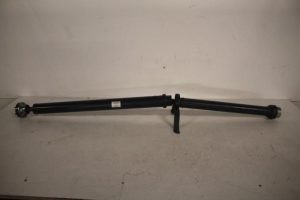 17805331 – 4H0521101D – Zwischenachse