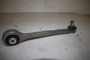 17818245 – 8K0407506M – Draagarm boven rechts-voor