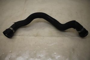 17799052 – 8R0121101 – Kühlerschlauch