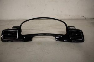 17827852 – 7P1857189BDOZ – Kilometerteller sierlijst