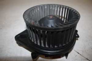 17806934 – 8E1820021E – Kachel Ventilatiemotor