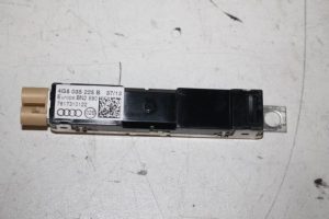 17813191 – 4G8035225B – Antenne Versterker