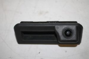 17829469 – 81A827566A – Reversing camera