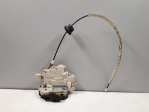 21355267 – 8E2837015AA – Deurslot Mechaniek 4Deurs links-voor