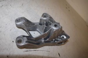 17807664 – 8K0199307BE – Motorsteun