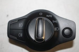 17805631 – 8K0941531AAWEP – Licht Schalter